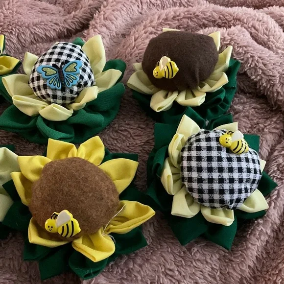 Handmade Sewing Pin Cushion – Fabric Flower w/ Accent – Choice of Design - Picture 7 of 8